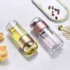 S04cb3d07122d48a982d592d9c6843b94e-1.webp Botella de Vidrio con Infusor de Té Doble Capa - Werlivo